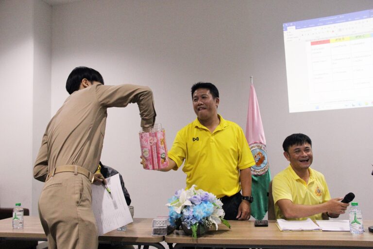 เทศบาลตำบลบางปู จัดการประชุม กรรมการ ฝ่ายจัดการแข่งขัน ผู้จัดการทีมและผู้ฝึกสอน เรื่องของกฎกติกา การตัดสิน และจับฉลากแบ่งสายการแข่งขันกีฬาบาสเกตบอล ระหว่างวันที่ 30 กรกฏาคม – 6 สิงหาคม 2567 ณ สนามกีฬาบอสเกตบอล อาคารศูนย์กีฬาซีคอมเพล็กซ์ เทศบาลตำบลบางปู
