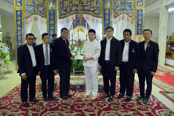พลเอกบุญเกิด วาดวารี เป็นประธานประกอบพิธีสวดพระอภิธรรมศพ นายเอนกพงศ์ คูณทรัพย์สิน อดีตประธานมูลนิธิร่วมกุศล สมุทรปราการ วาระที่ 23-24