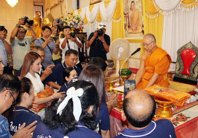 เทศบาลเมืองแพรกษาใหม่ ร่วมกับชาวชุมชนตำบลแพรกษาใหม่ จัดกิจกรรมแห่เทียนพรรษาและถวายผ้าป่าสามัคคี เนื่องในวันเข้าพรรษา ประจำปี 2567 ณ วัดน้อยสุวรรณาราม (วัดคลองเก้า)