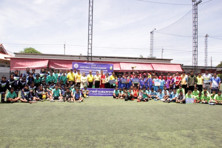 ทีมฟุตบอลโต๊ะเล็ก โรงเรียนในสังกัดเทศบาลนครสมุทรปราการ ผงาดคว้าแชมป์ การแข่งขันฟุตบอล 7 คน ต้านยาเสพติด รุ่นอายุไม่เกิน 12 ปี และรุ่นอายุไม่เกิน 15 ปี ไปครองได้ทั้ง 2 รุ่น