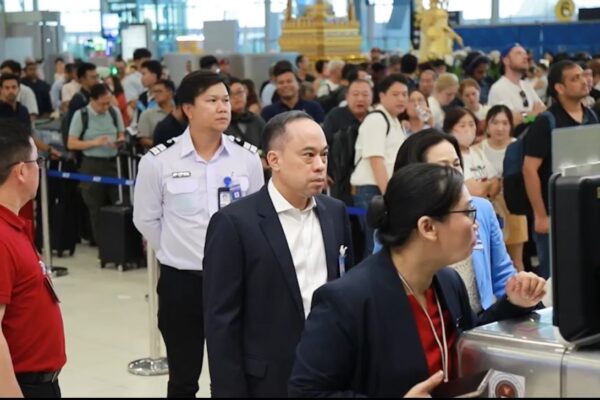 ท่าอากาศยานสุวรรณภูมิยังคงให้บริการได้ตามปกติ หลังเหตุระบบ IT ทั่วโลกล่ม มีเพียง 3 สายการบินปรับมาใช้เช็กอินแบบ Manual แทน