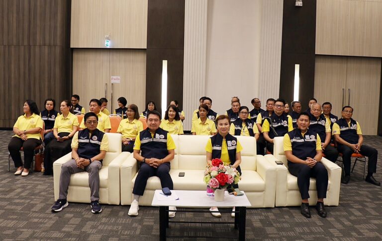 เทศบาลตำบลบางปู จัดการประชุมโครงการเสริมสร้างความเข้าใจและความปรองดอง กับประชาชนแบบบูรณาการ ณ อาคารศูนย์ประชุมซีคอมเพล็กซ์ เทศบาลตำบลบางปู