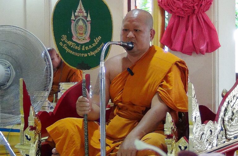 เจ้าอาวาสวัดพุทธภาวนาราม จัดพิธีทำบุญปวารณาออกพรรษา ณ วัดพุทธภาวนาราม